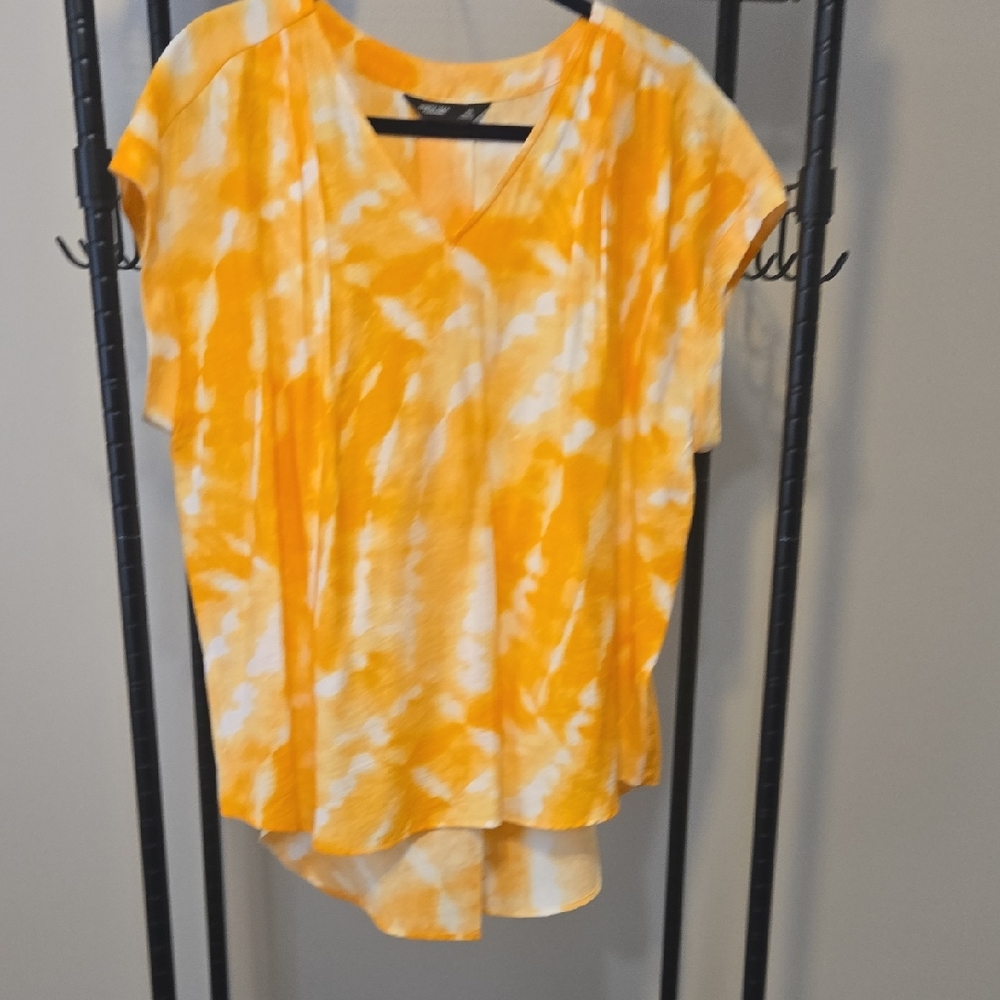 Simply Vera Vera Wang Sunburst Blouse